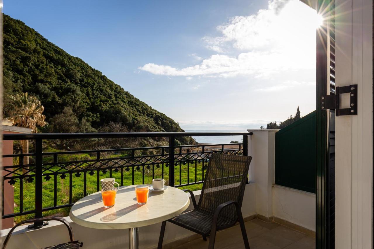 Sea View * Παλαιοκαστρίτσα
